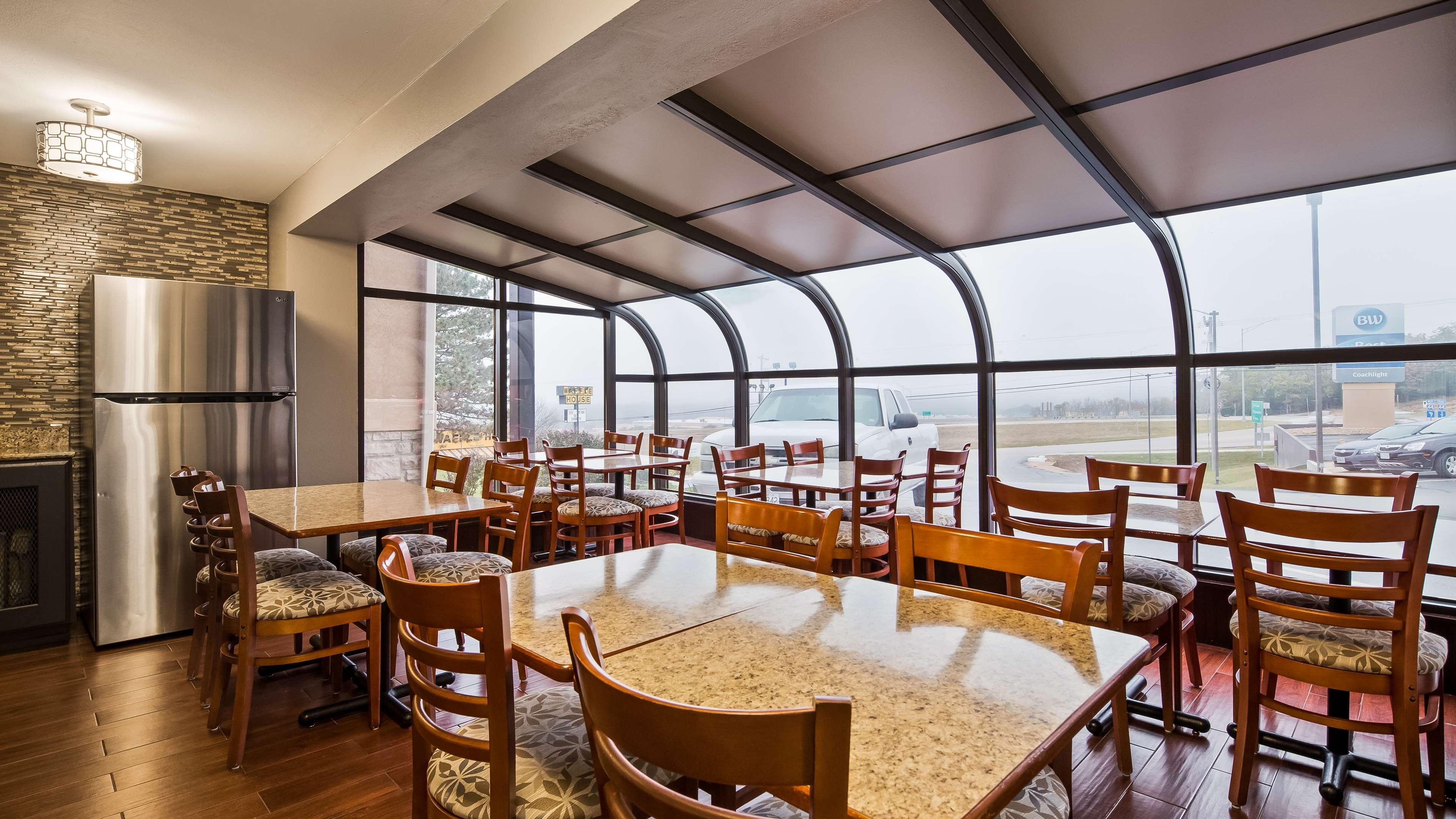 Best Western Coachlight Ролла Экстерьер фото
